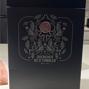 The Flowstate Quencher H2.0 Tumbler Deadly Damask